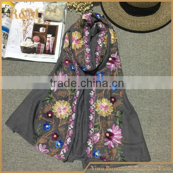 2016spring Factory Wholesale Floral Embroidered 70% Polyester With30%viscose Scarf Woman,cotton Linen Scarf Shawl photo-5