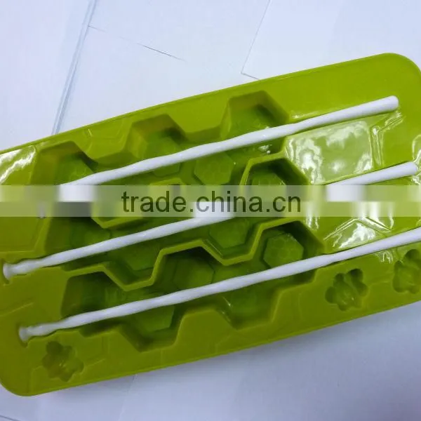 Silicone Shaped Ice Cube Tray photo-3