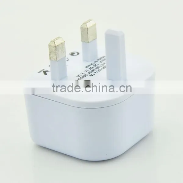 CE ROHS Active Usb Universal Travel Adapter With Usb Charger For UK photo-2