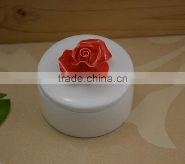 Hot Sale Small Ceramic Jewelery Box With Flower Shape Design photo-2