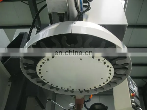 Low Cost CNC Drilling Milling Machine/CNC Milling Machine 4 Axis VMC7035 photo-5