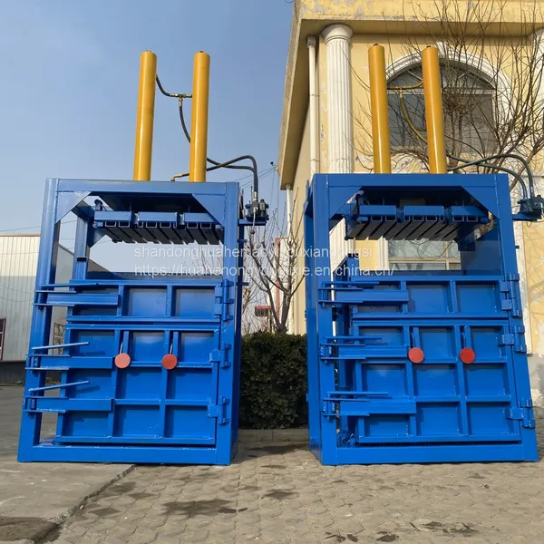The New Horizontal Baler Presses Waste Plastics
