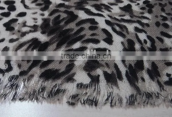 Leopard and Rose Print Wool Scarf photo-4