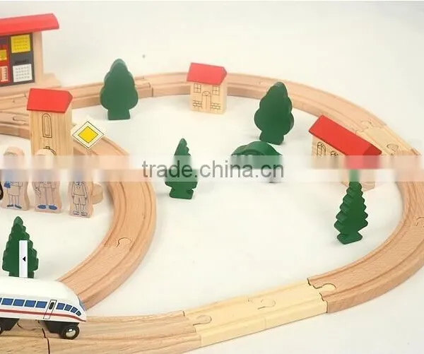 Confirm to ASTM and EN71 Electric Locomotive, 80pcs Railway Wooden Train Set photo-4