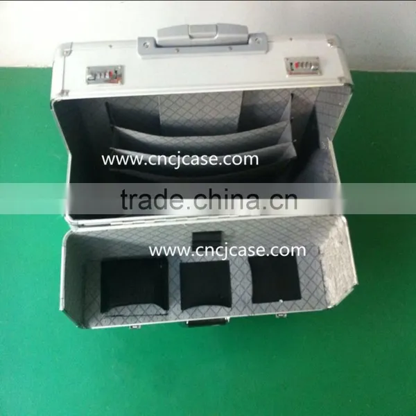 Sliver Eassy Carrying Aluminum Trolley Travel Case photo-3