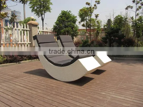 Single Wicker Rocking Chair Garden Chair Furniture photo-4