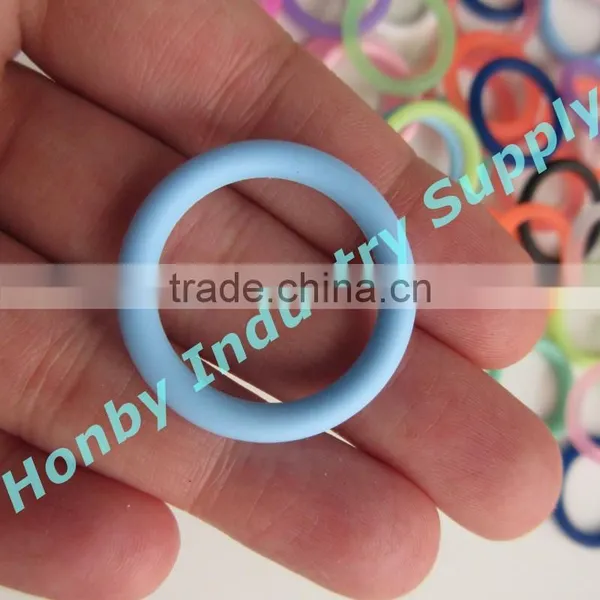 21mm Inner Diameter O Ring Shape Silicone Pacifier Holder Clip photo-4