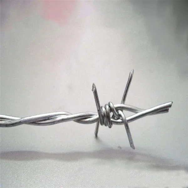 Factory Direct Supply of Reverse Twist Barbed Wire Mesh for Industrial Use