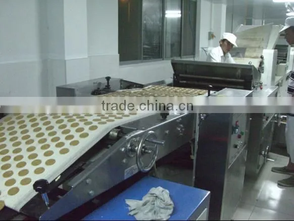 Full Automatic Biscuit Sandwiching & Packing Machine photo-3