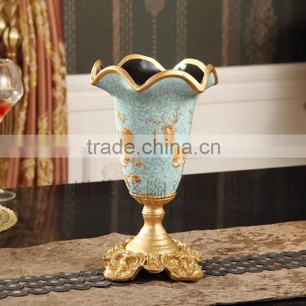 European Style Antique Ceramic Vase photo-3