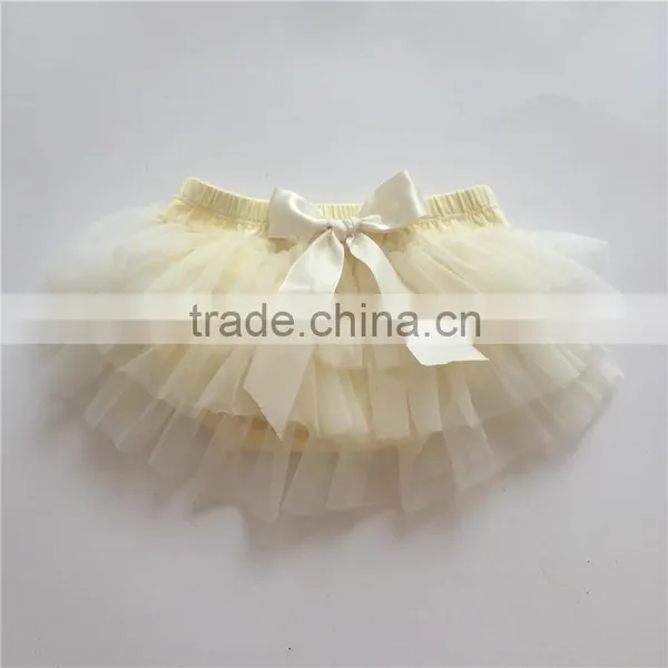 Kaiya Latest Chiffon Cotton Solid Colors Wholesale Baby Ruffle Bloomers photo-3
