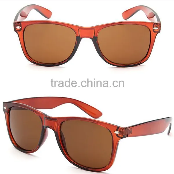 Novelty Fashion Private Label UV400 Custom Polarized Lens Plastic Sunglasses photo-4