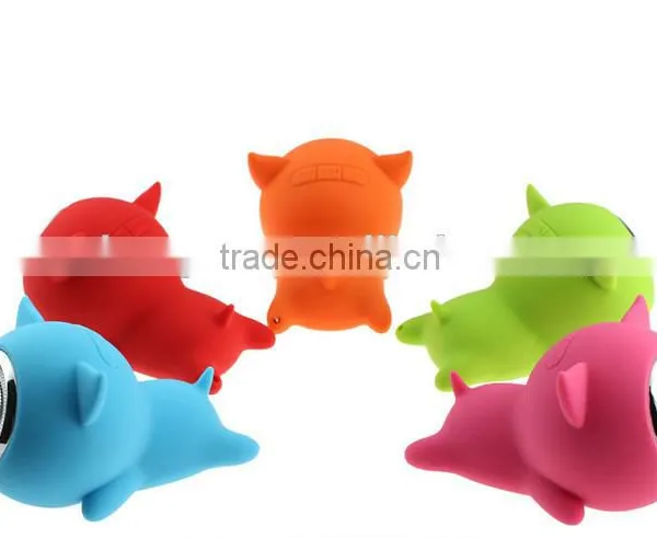 GG Bond Multifunctional Bluetooth Speaker Mini Pig Waterproof Speaker Silicone Card Lanyard Car Audio Player photo-3