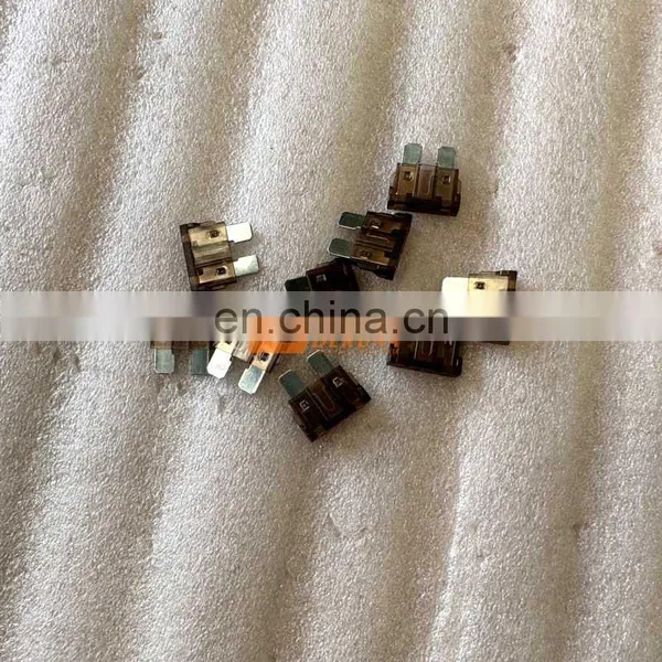 China Heavy Truck C7h/T7h/T5g Sinotruk Sitrak Electric System Truck Spare Parts WG9716582301+002/3 7.5a Chip Fuse photo-2