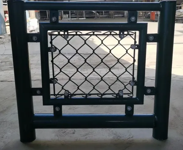 Durable PVC Coated Fencing, Suitable for Protection of Sports Fields Such as Playgrounds, Basketball Courts, Tennis Courts, and Outdoor Soccer Fields. photo-2