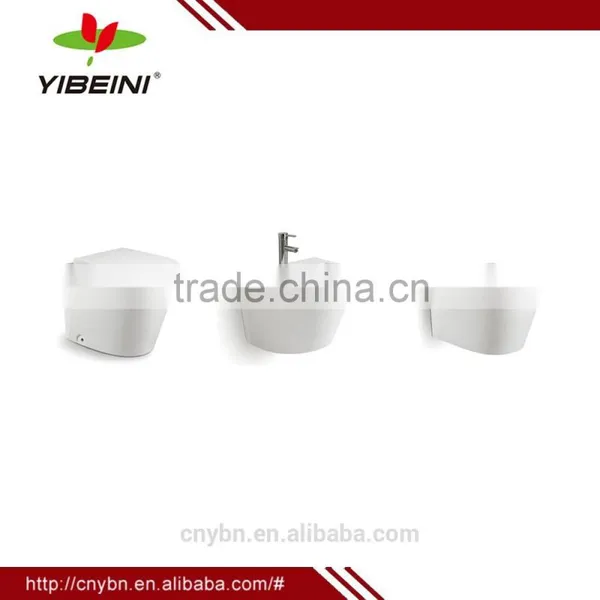 China Supplier Sanitary Ware Ceramic Two Piece Toilet