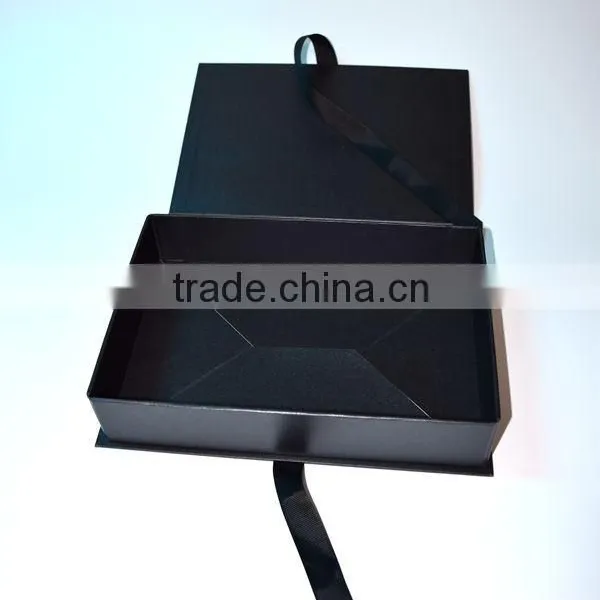Custom Printed Rigid Apparel Gift Boxes photo-2