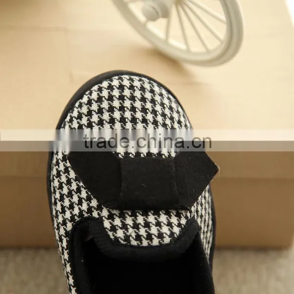 Grid Cloth Women Casual Shoes Made in China photo-5