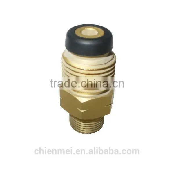 Adaptor