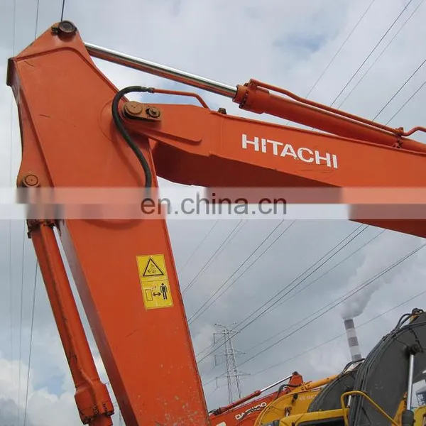 Japan Made Hitachi Used Excavator Hitachi ZX200-5 on Sale in Shanghai photo-3