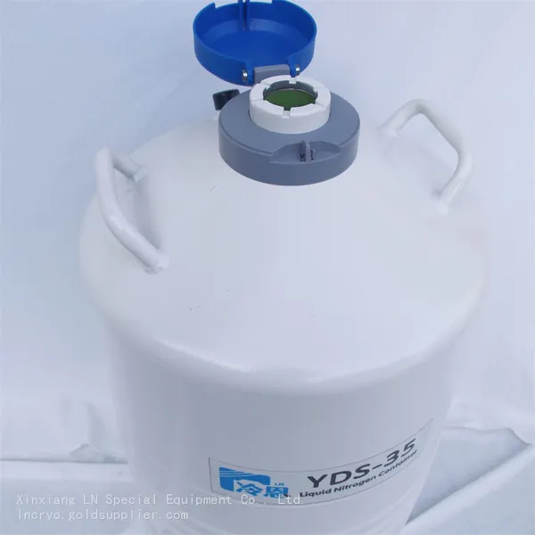 Liquid Nitrogen Cryogenic Container for Plastic Processing in Low Temperature Environment in Factories photo-4
