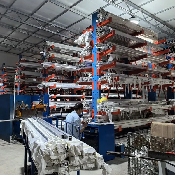 Industrial Cantilever Storage Rack Heavy Duty Single Side Double Side Long Goods Storage Rack photo-2