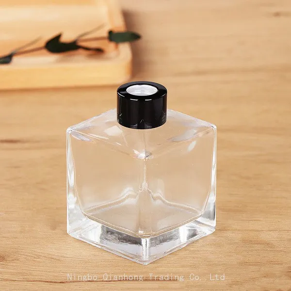 Wholesale Flameless Aroma 50ml Flower Glass Reed Diffuser Square Bottle 100ml Square Reed Diffuser With Wooden Bamboo Lids photo-5