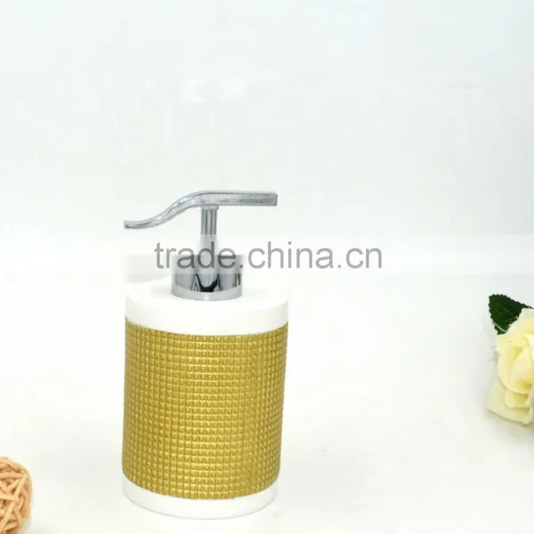 Golden Painting Polyresin Bathroom Accessories Set for Bathroom photo-2