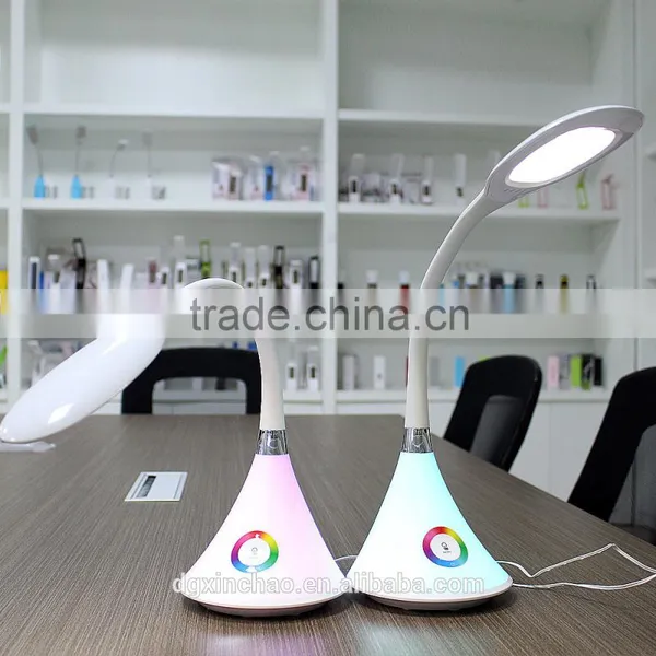 2015 Popular Dimmable LED Desk Lamp With USB Charging for All Phones With FCC/Rohs/CE Certification