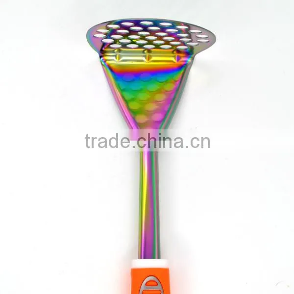Lowest Price Non-stick TPR Handle Titanize Kitchen Potato Mud Maker photo-3