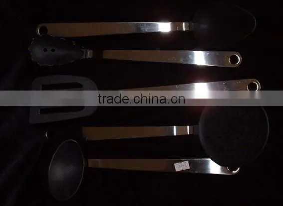 kitchenware