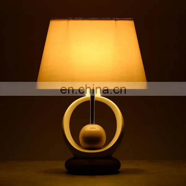 2019 New Modern Hotel Style Ceramic Desk Lamp for Indoor Room photo-3