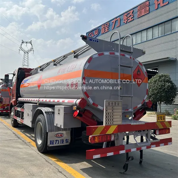 China Factory Manufactured Oil Tanker Truck Price Petrol Tanker Cost photo-2