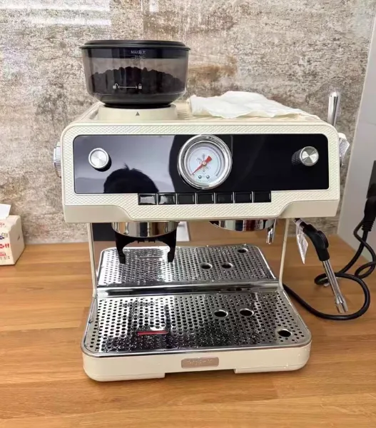 Household Coffee Maker Machine with Easy Clean and Non-Stick Heating Plate