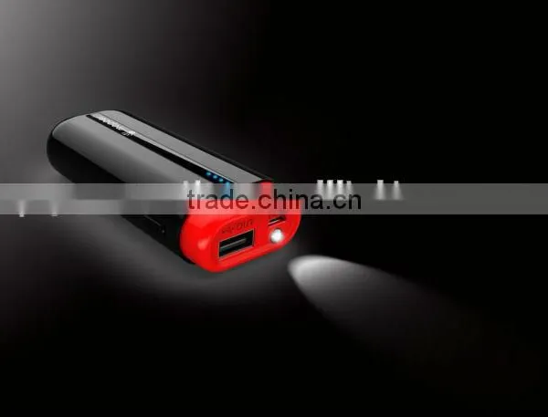 100% Real 4000mAh Capacity Emergency Chargers With 4 LED Power Indicator and Hand Light photo-5