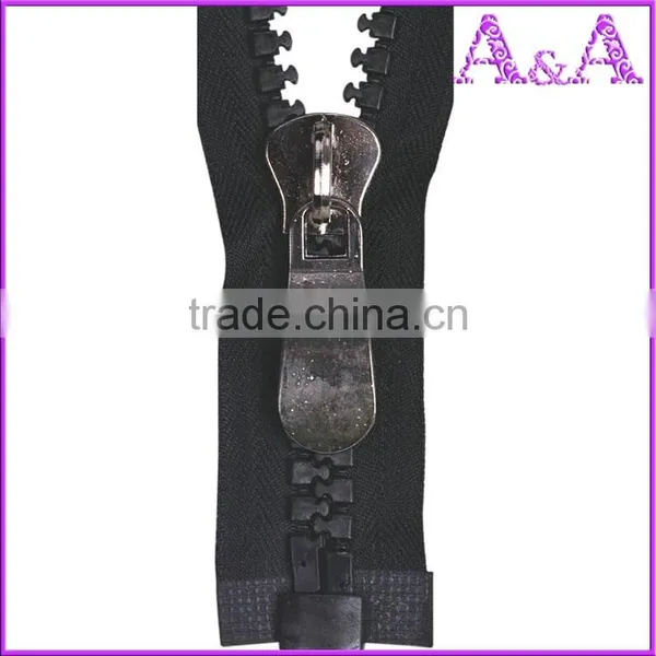 Hot-selling Apparel Large Slider Plastic Zipper O/E With Large Slider Plastic Zipper or Zip photo-2