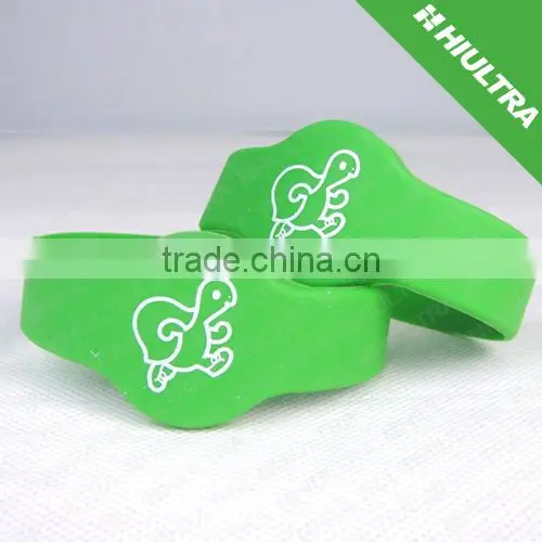 New Product Cheap Ntag203 Waterproof Silicone Rfid Wristbands for Event Made in China photo-4
