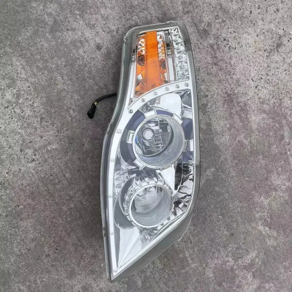 Bus Spare Parts 4121-00112 4121-00113 Head Light Bus Parts and Accessory in Stock photo-3