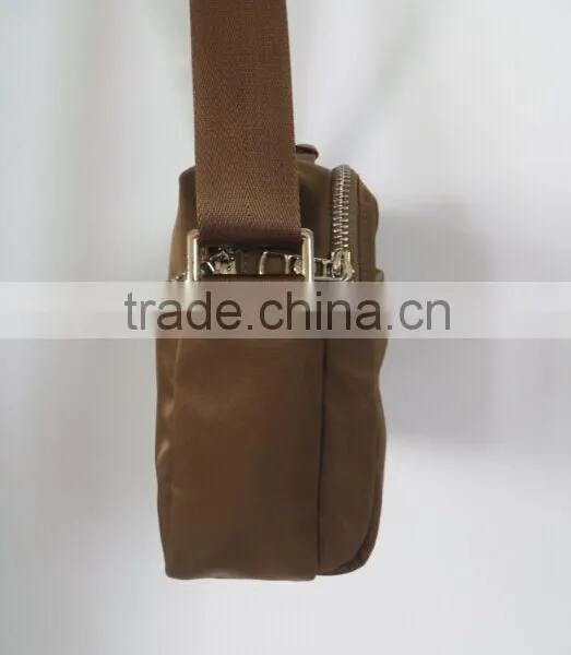 Good Quality Cheap Price Waterproof Nylon Material Shoulder Bag for Men photo-3