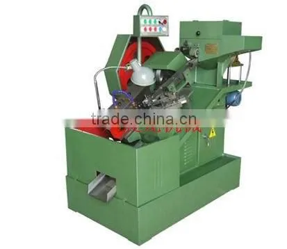Screw thread rolling machine