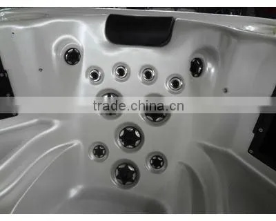Octagon Outdoor Hot Tub photo-3