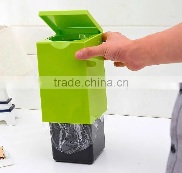 Eco-friendly PP Household Plastic Car Trash Can photo-3