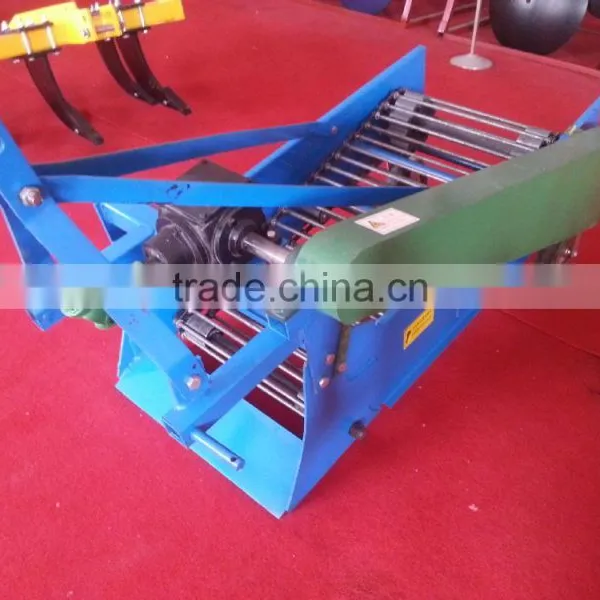 Hot Sale 0.6m Min Tractor Potato Harvest in Harvesters photo-3
