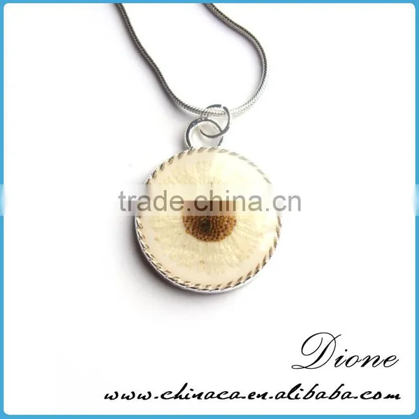 New Fashion Heart Shape Transparent Real Flower Resin Charm Pendants photo-6
