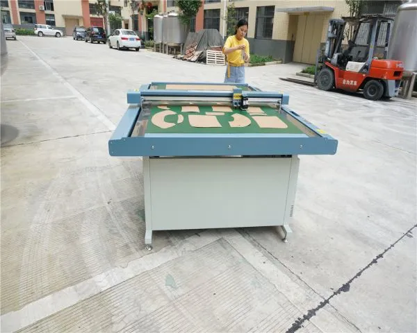 Flatbed Cutters For Garment Template Paper Board Cutting Machine Pattern Cutting Machine photo-2