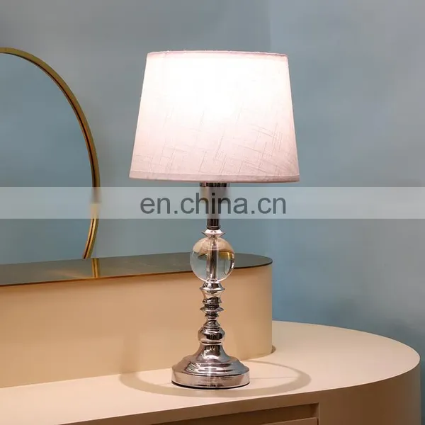 European Modern Design Indoor Decorative Silver Metal Desk Lamp for Bedroom photo-3