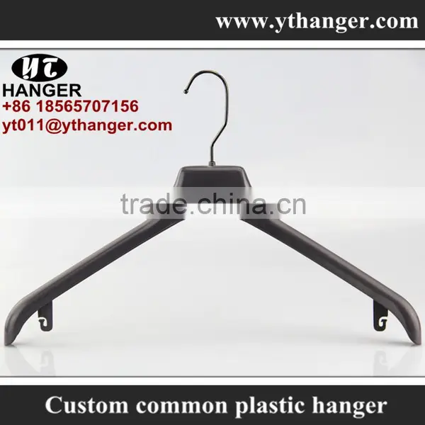 IMY-443 Black Plastic Plant Hanger Stand for Wholesale photo-2