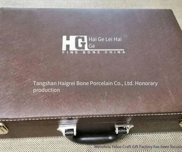 Factory Customization of Leather Wallets in Wooden Boxes With 13 Years of Experience photo-3