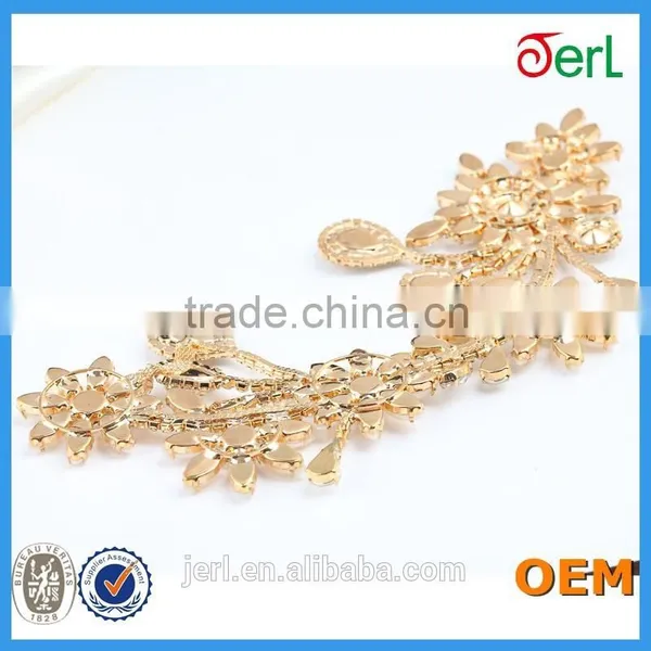 2016 New Style Wholesale Bridal Rhinestone Appliques for Wedding Dress photo-5