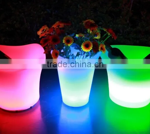 Snow White and the Seven Dwarfs LED Flower Pot photo-4